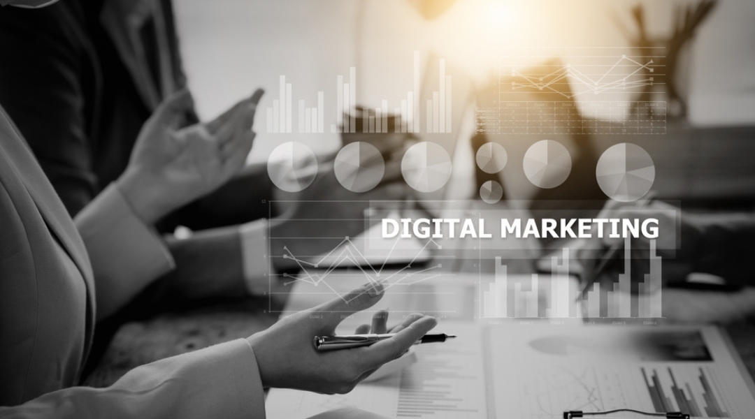 Goal-Based Campaign Planning for B2B vs. B2C